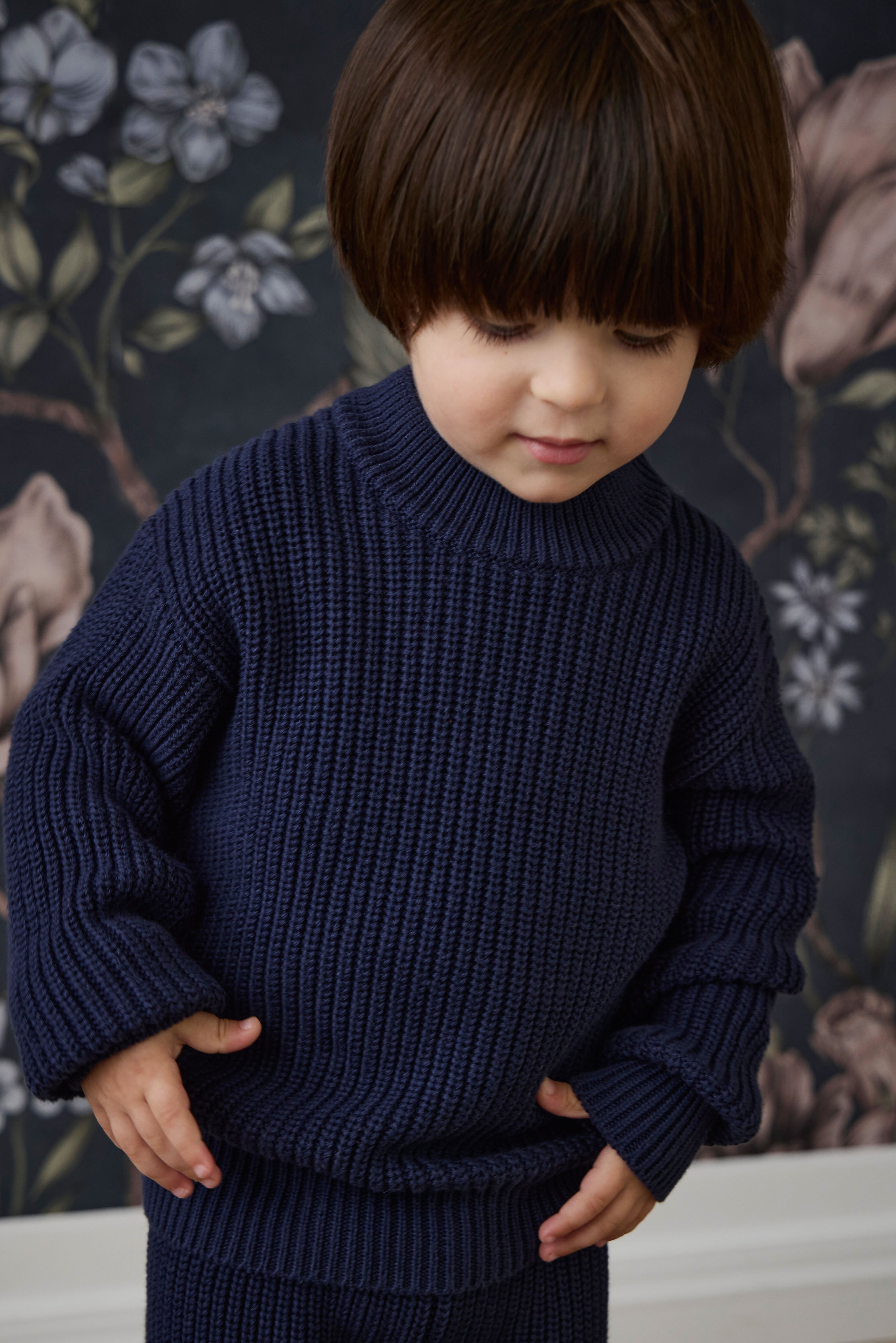 Pull en coton de qualité supérieure, rose classique et rêveur, avec col rond et poignets côtelés