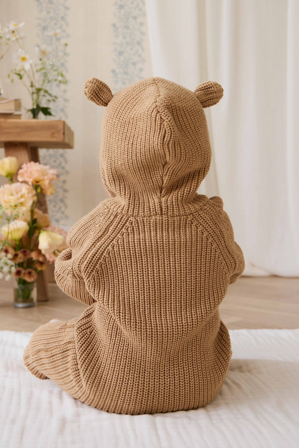 Jolie Grenouillère en Coton Tricoté Marron Fauve avec Capuche Oreilles d'Ours & Poches Frontales