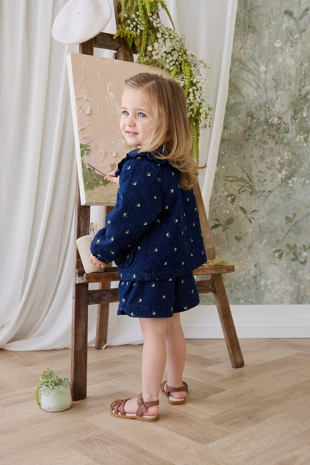 Veste matelassée en coton fleuri vintage avec col volanté et garnissage recyclé