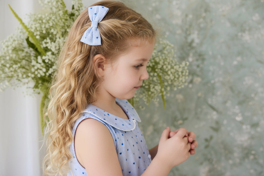 Accessoire de Cheveux Nœud Cœur Rayé Bleu Doux en Coton Biologique